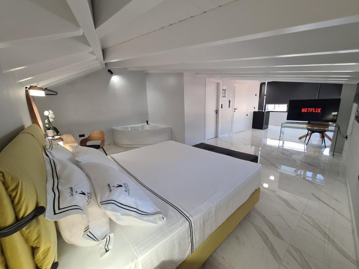 Ilia'S Luxury Suites - Adults Only Xylokastro Exterior foto